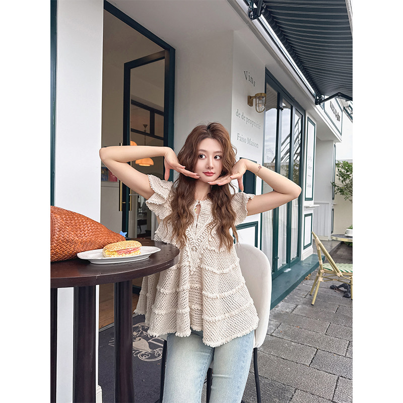 CAN镂空V领短袖A摆针织娃娃衫