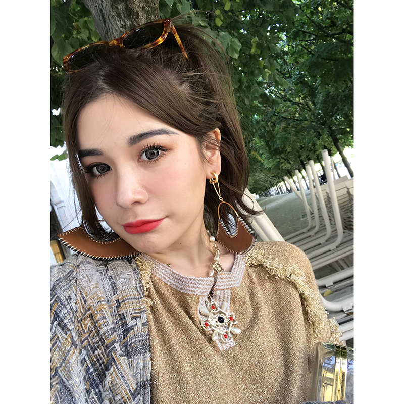 can感显毛毛边时尚气质连衣裙