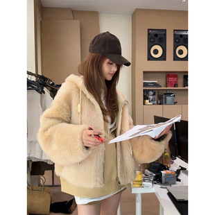Forevercan女装 托斯卡纳皮毛一体连帽皮草外套 秋冬新款 奈良小鹿
