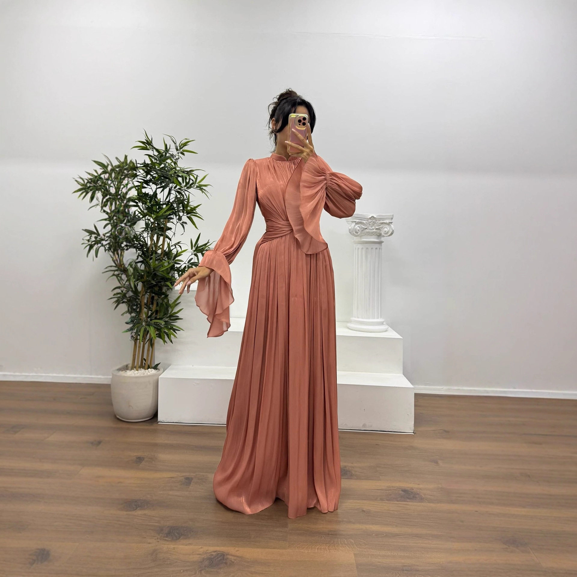 法式气质礼服收腰连衣裙长裙显瘦 stylish elegant pleated gown