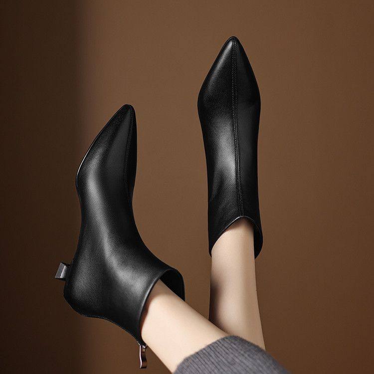 法式猫跟小短靴女秋冬季细跟高跟鞋通勤真皮软皮及踝靴大码40到42