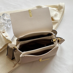 【独立三层】今年流行宽肩带包包女款斜挎包2025新款潮时尚百搭