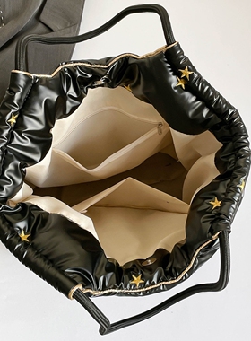 【有拉链贴袋】大容量五角星柔软棉被包托特包2026新款潮百搭大包