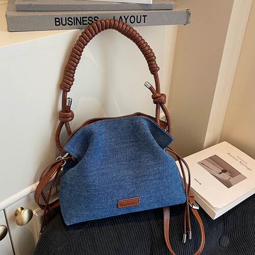 小众牛仔蓝撞色编织手提小包包