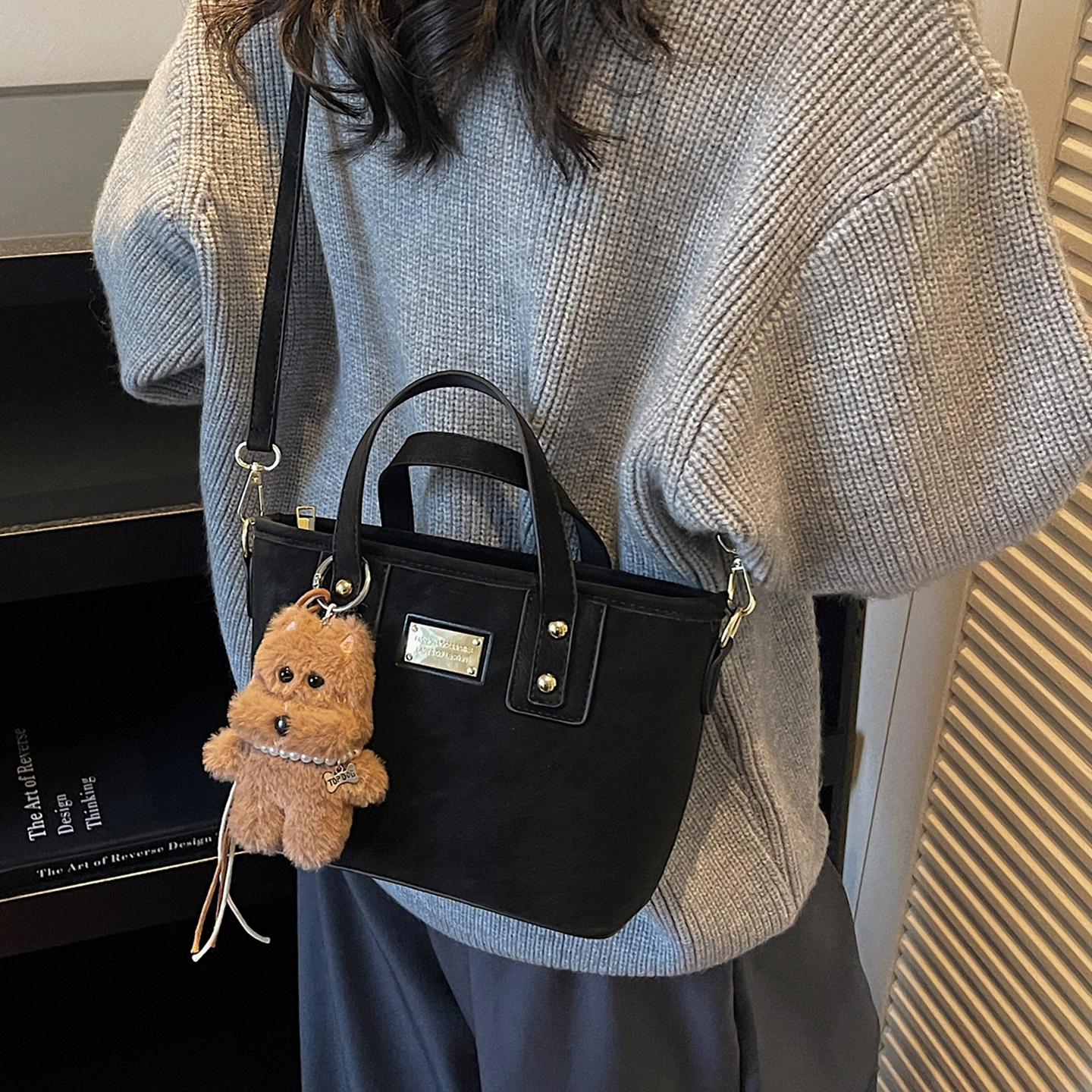 高级感质小众手拎水桶包