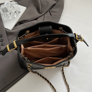 潮百搭 大容量菱格链条包高级感上班通勤包2025新款 有拉链夹层