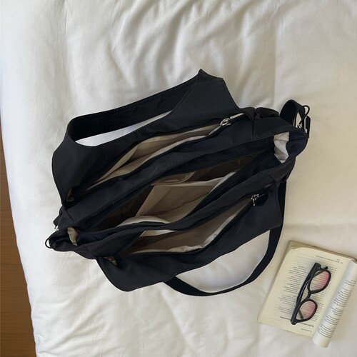 ins尼龙通勤斜挎托特包女新款