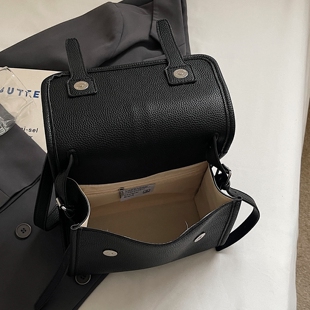 潮时尚 复古大容量剑桥包包女2026新款 ins斜挎包 有拉链暗袋