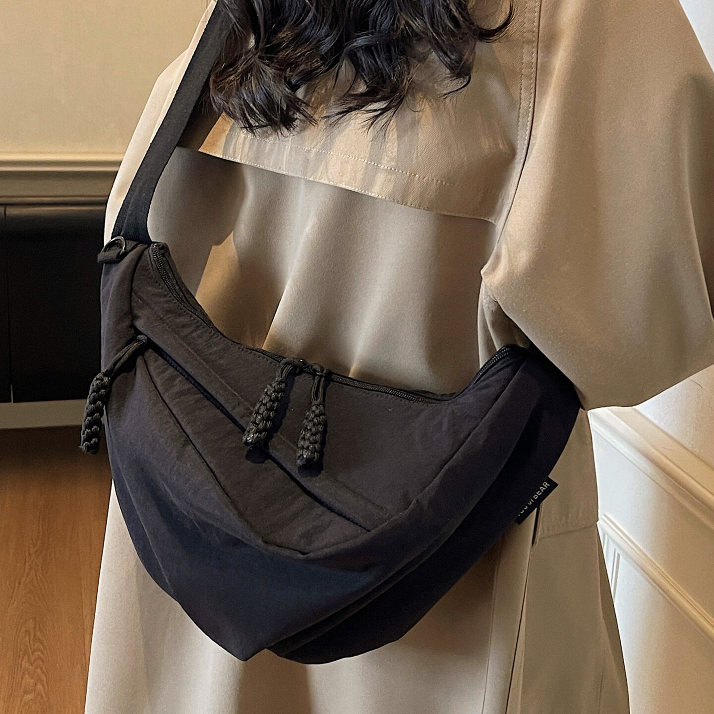 饺子包女斜挎包大容量胸包2025新款简约百搭单肩包小众设计感大包,箱包皮具/热销女包/男包,胸包,淘宝优惠券,粉丝福利购,淘宝优惠卷