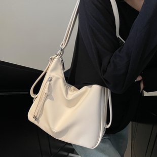 【多种背法】简约大容量女双肩包新款通勤背包多用单肩斜挎托特包