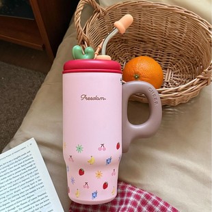 2025新款大容量冰霸杯水杯子女生高颜值陶瓷内胆保温杯带把手吸管
