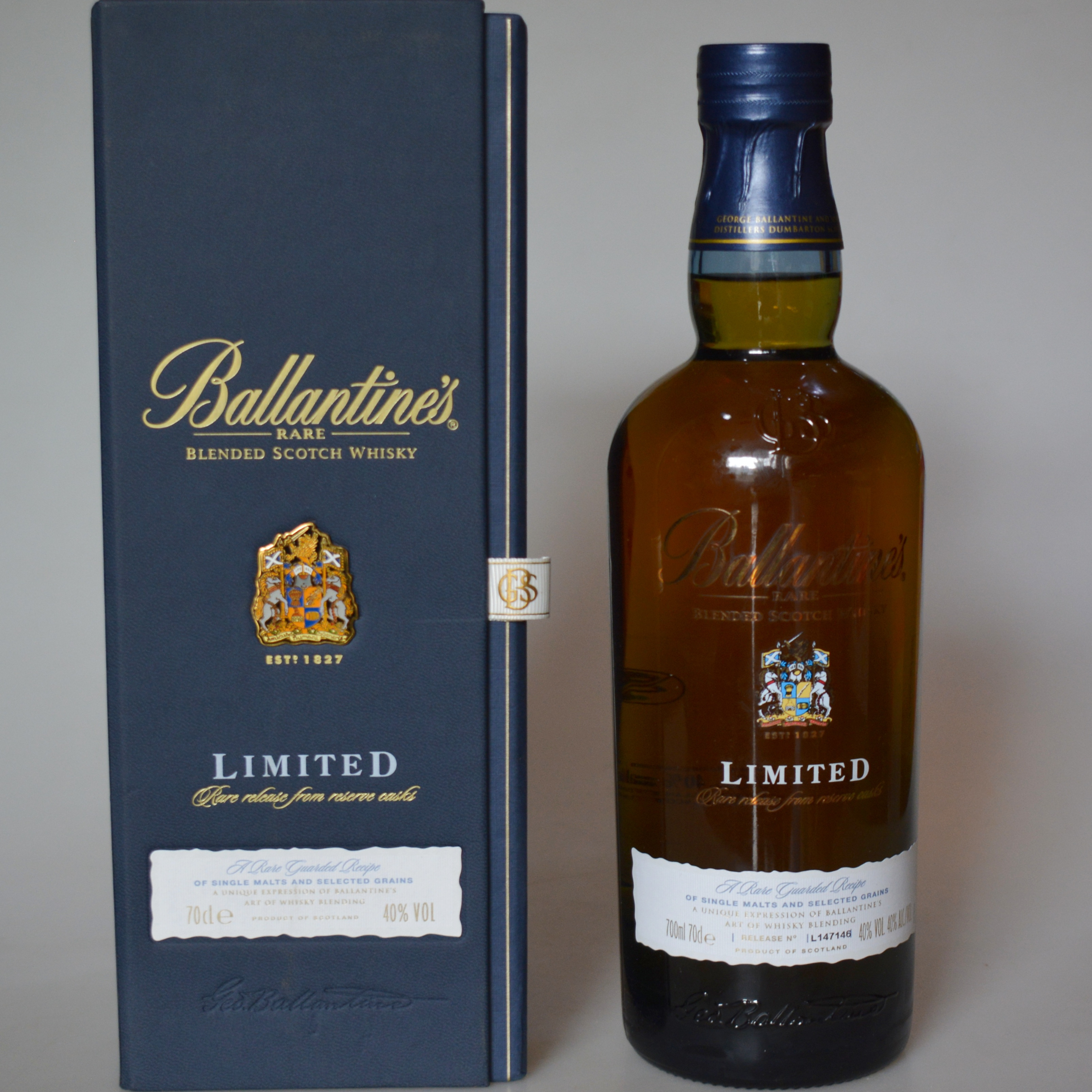 洋酒收藏2018年百龄坛Ballantine's限量版苏格兰威士忌700ml带盒