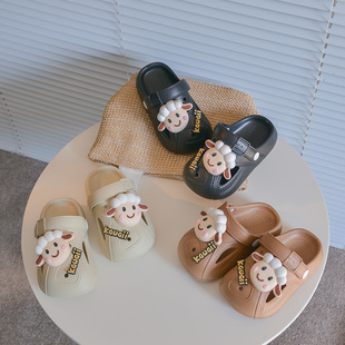 儿童夏款包头凉拖鞋厚底防滑小孩沙滩鞋可爱卡通小羊洞洞鞋外穿