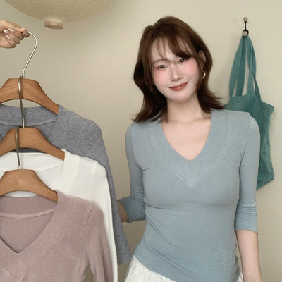 Flower April（FA）-高智轻氧T韩系辣妹深V领正肩女轻熟纯欲17028