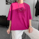 玫红色