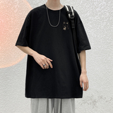 黑色