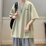 淡绿色