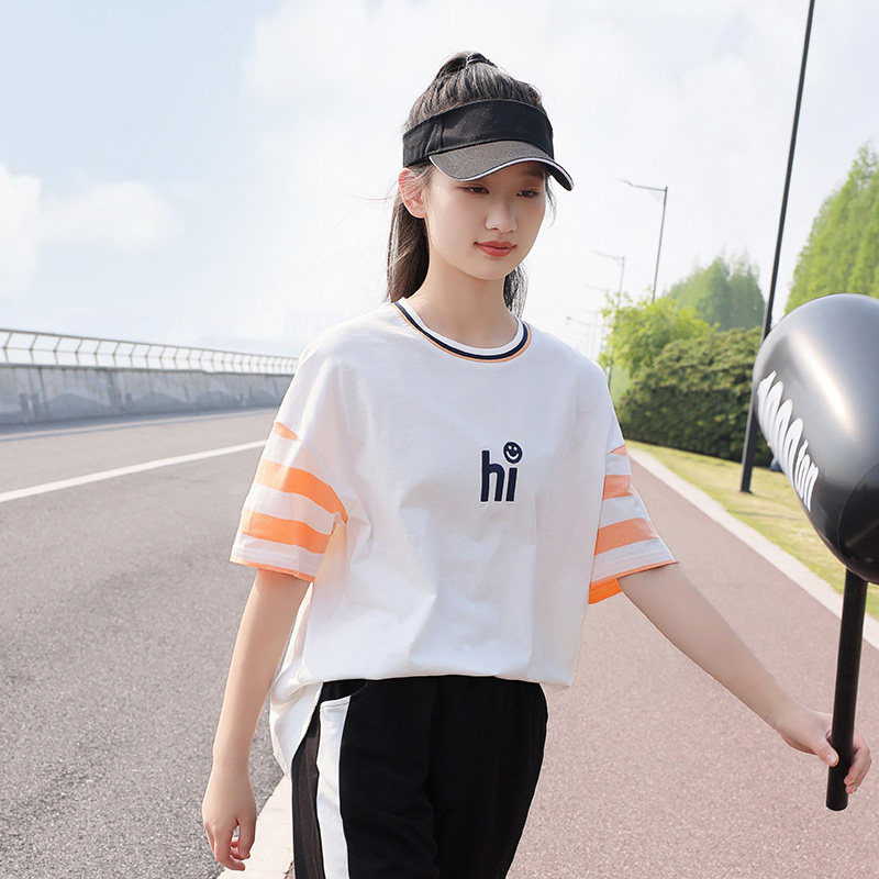 学生初中高中宽松T恤少女夏季新款绣花班服运动可爱圆领短袖上衣