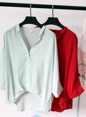 时尚绸面衬衫女遮肚减龄宽松V领前短后长可长袖可五分袖衬衣07099