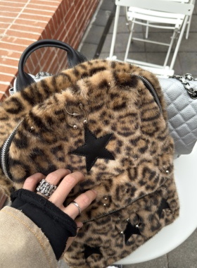 ROLLING MONEY25FW铆钉拉链可调节双色皮质双肩穿孔朋克街头书包