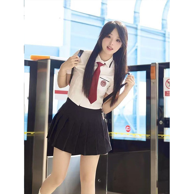 韩系白色衬衫收腰原创百搭黑色百褶裙2025夏季款jk制服套装校供感