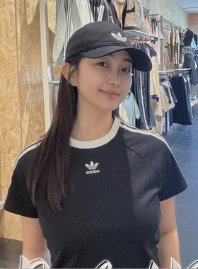 adidas/阿迪达斯拼色条纹舒适纯棉短款袖插肩袖T恤女款黑色JC8703