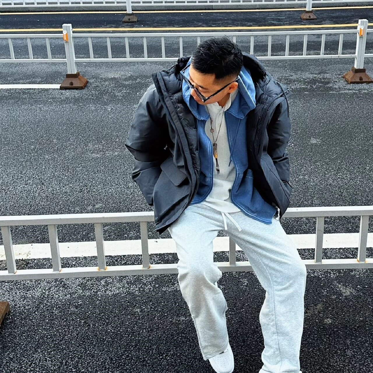 Nike耐克男棉服THERMA-FIT GORE-TEX拒水夹克保暖连帽FZ0725-060