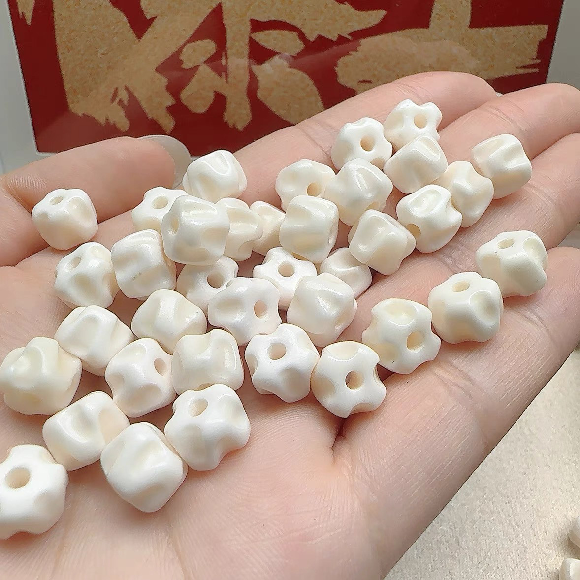 DIY西藏牦牛骨手工雕刻百香籽老型珠diy配饰散珠子文玩老料佛珠