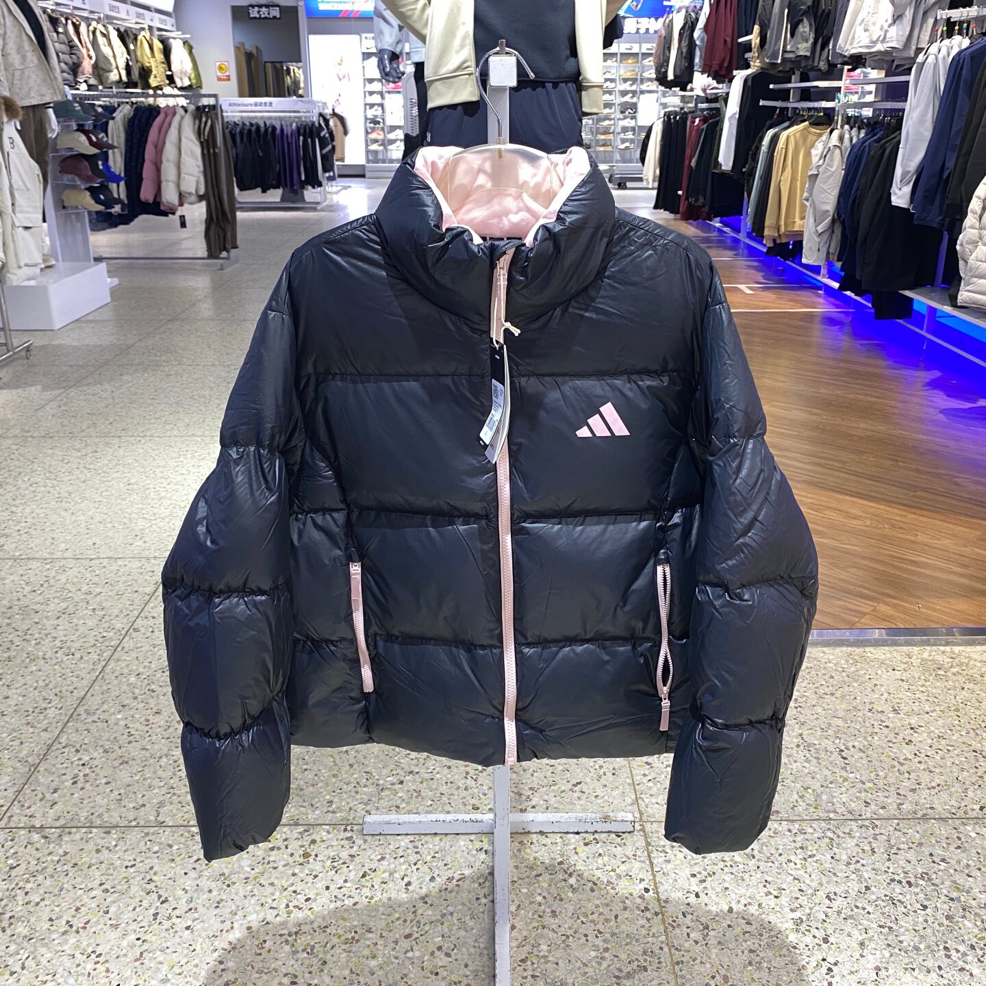 Adidas阿迪达斯女短款面包服保暖防寒防风两面穿羽绒服外套KQ5506