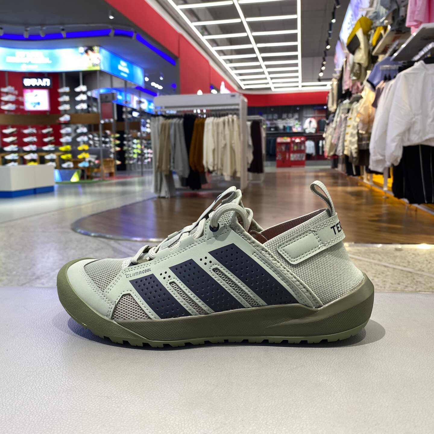 Adidas阿迪达斯涉水鞋户外男子透气速干徒步运动休闲溯溪鞋HP7136