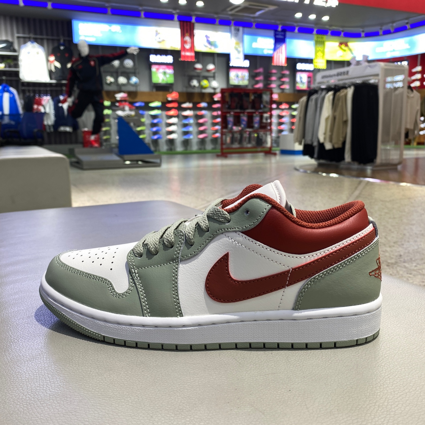 AIRJORDAN1LOWAJ1低帮篮球鞋