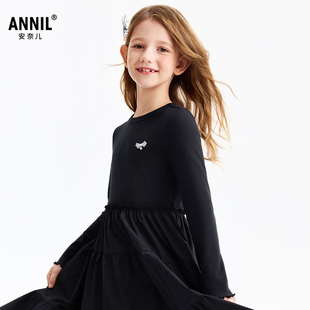 安奈儿女童装圆领长袖连衣裙2026春新款休闲A字裙弹力甜酷学院风