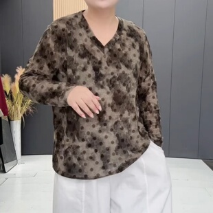 早秋女款加肥加大码V领晕染长袖T恤打底衫女宽松显瘦百搭韩版上衣