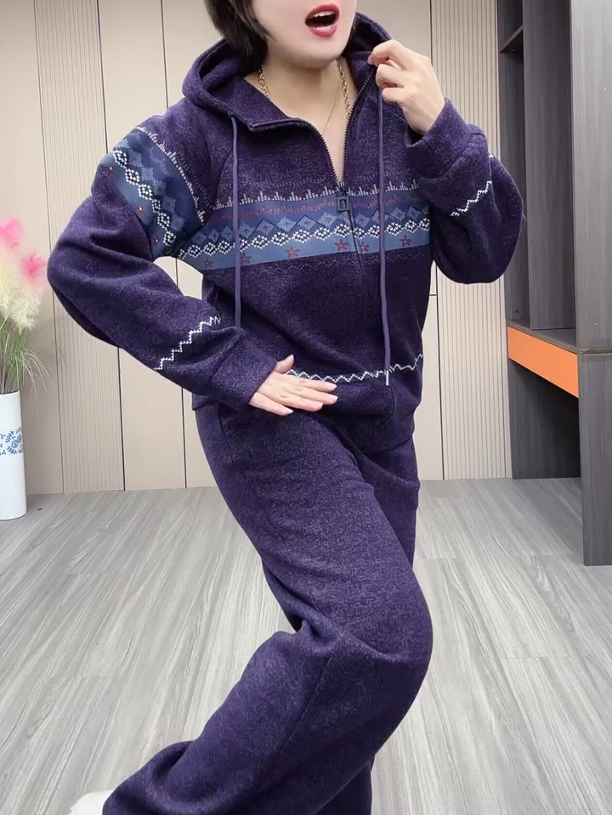 秋冬款女装加肥加大码连帽长袖卫衣外套宽松休闲裤运动服两件套装