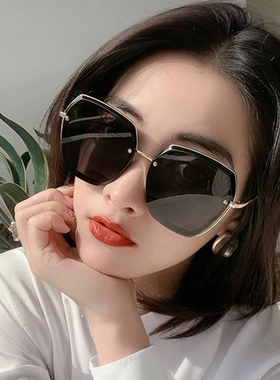 2025新款偏光太阳镜女时尚防紫外线大脸显瘦眼镜韩版网红墨镜