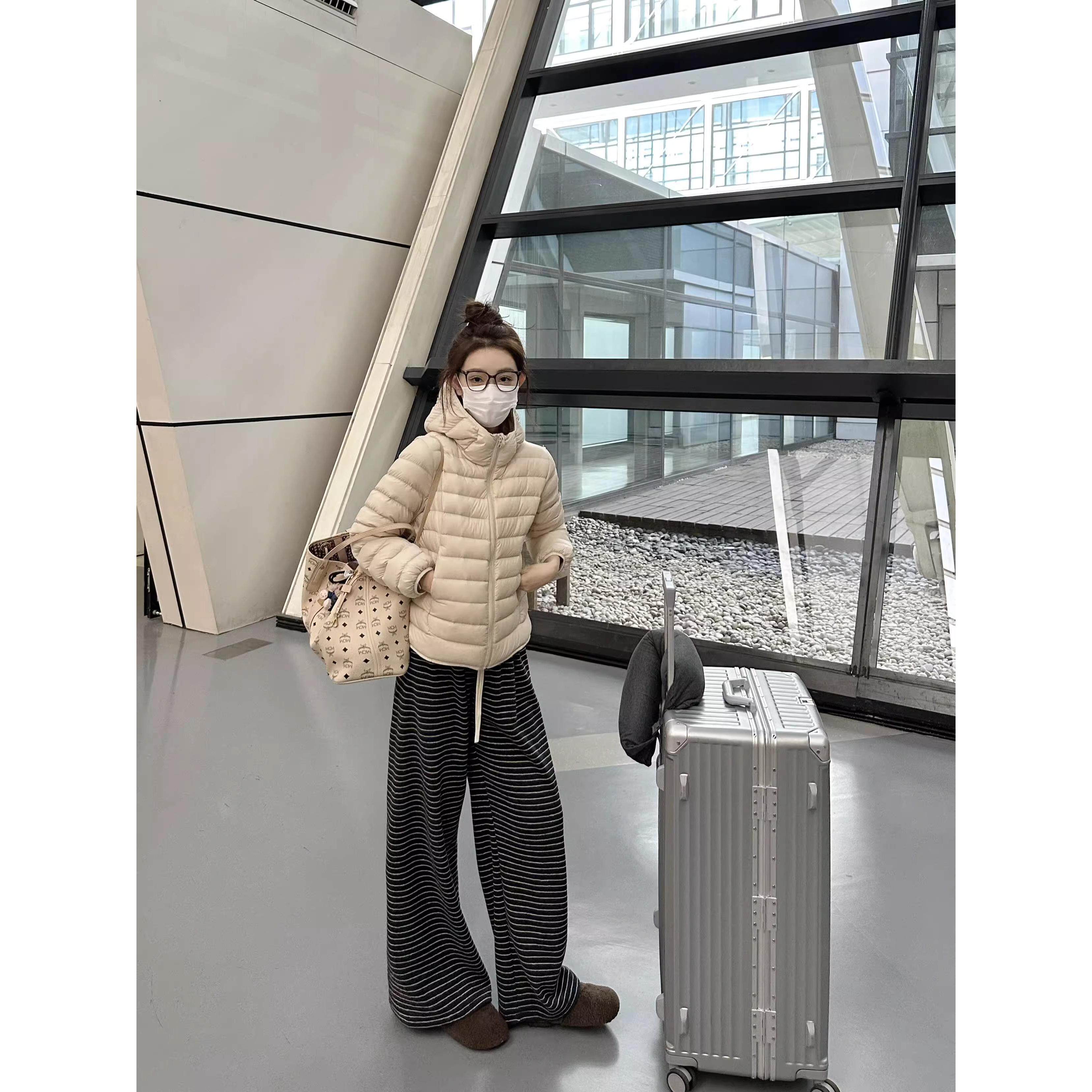 2026年冬季新款休闲时尚温暖百搭气质修身显瘦棉服外套女棉袄女