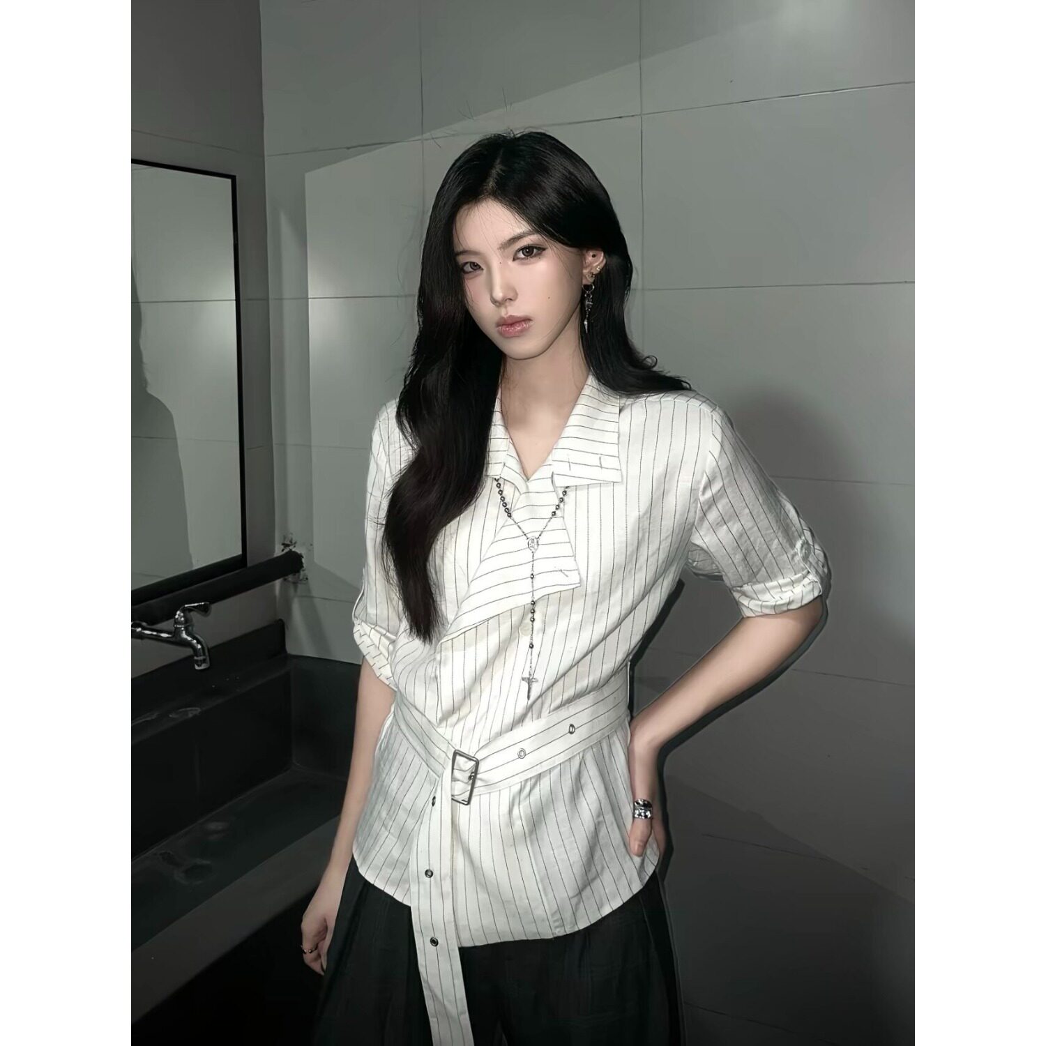 休闲飒爽时尚短袖百搭衬衫女