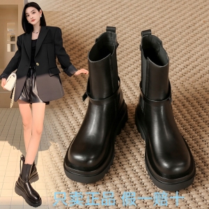 ZHR厚底加绒短靴女秋冬新款粗跟休闲百搭时尚短筒设计感厚底靴子