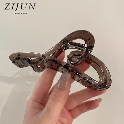 紫郡设计感爱心抓夹镂空鲨鱼夹