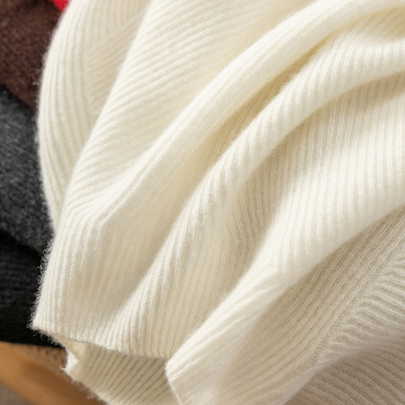 法G无缝100羊绒细坑条半高领毛衣