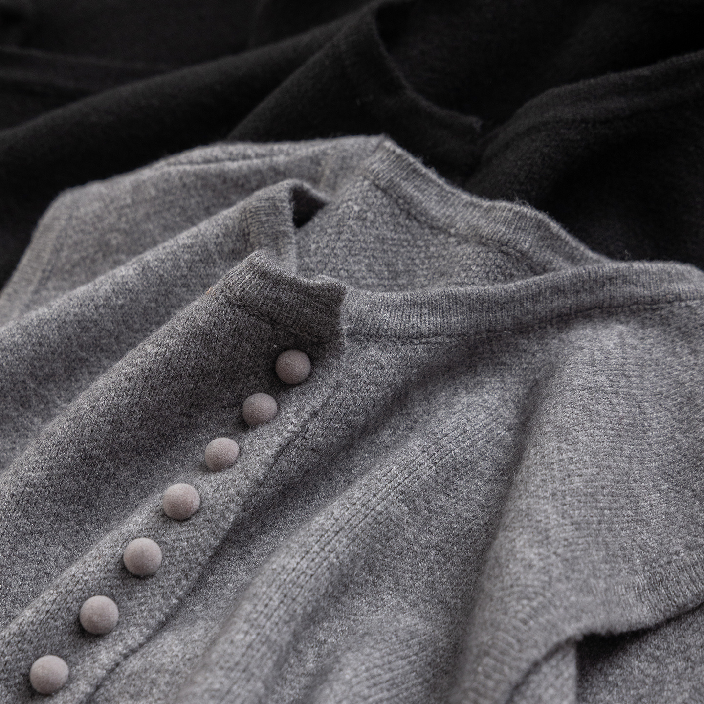 法G羊毛不规则下摆毛衣开衫马甲