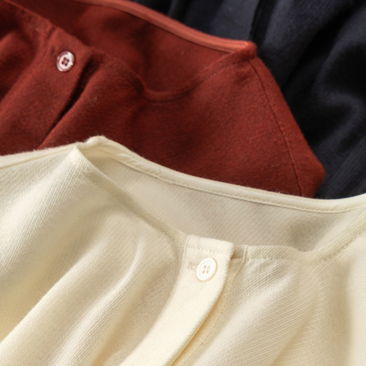 法柜简约高格调宽松圆领羊毛衬衫