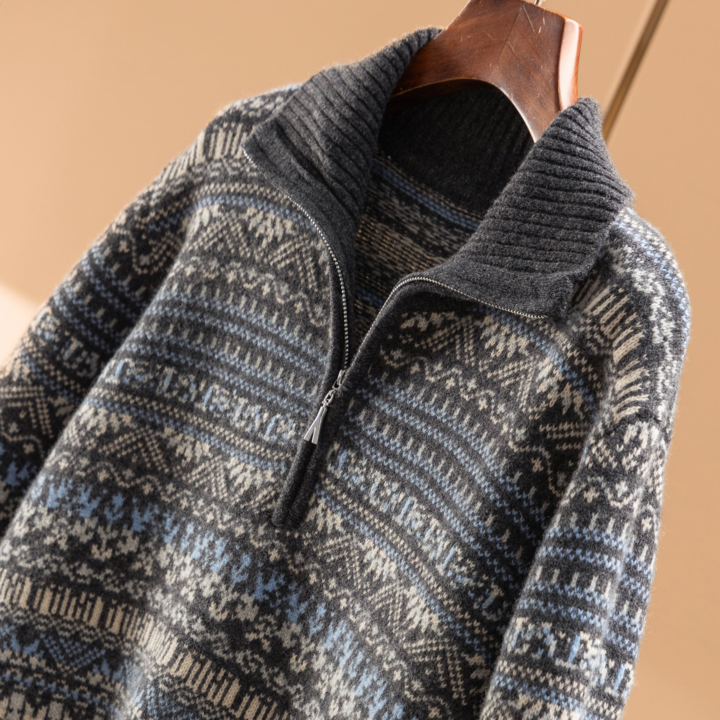 美G提花100羊毛半拉链高领毛衣