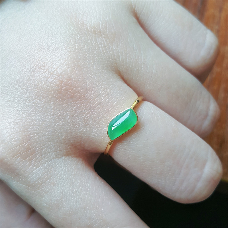 现货玉戒指天然缅甸a级翡翠戒指18k金镶嵌翡翠随形戒指金镶玉指环