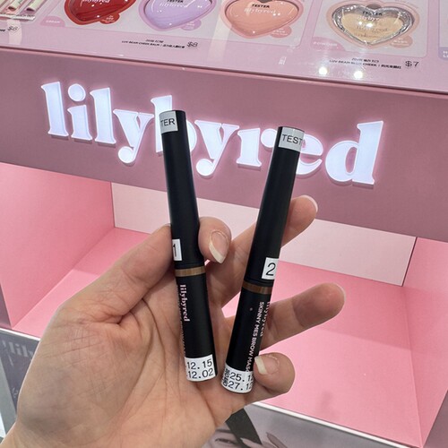 LILYBYRED极细刷头韩系染眉膏