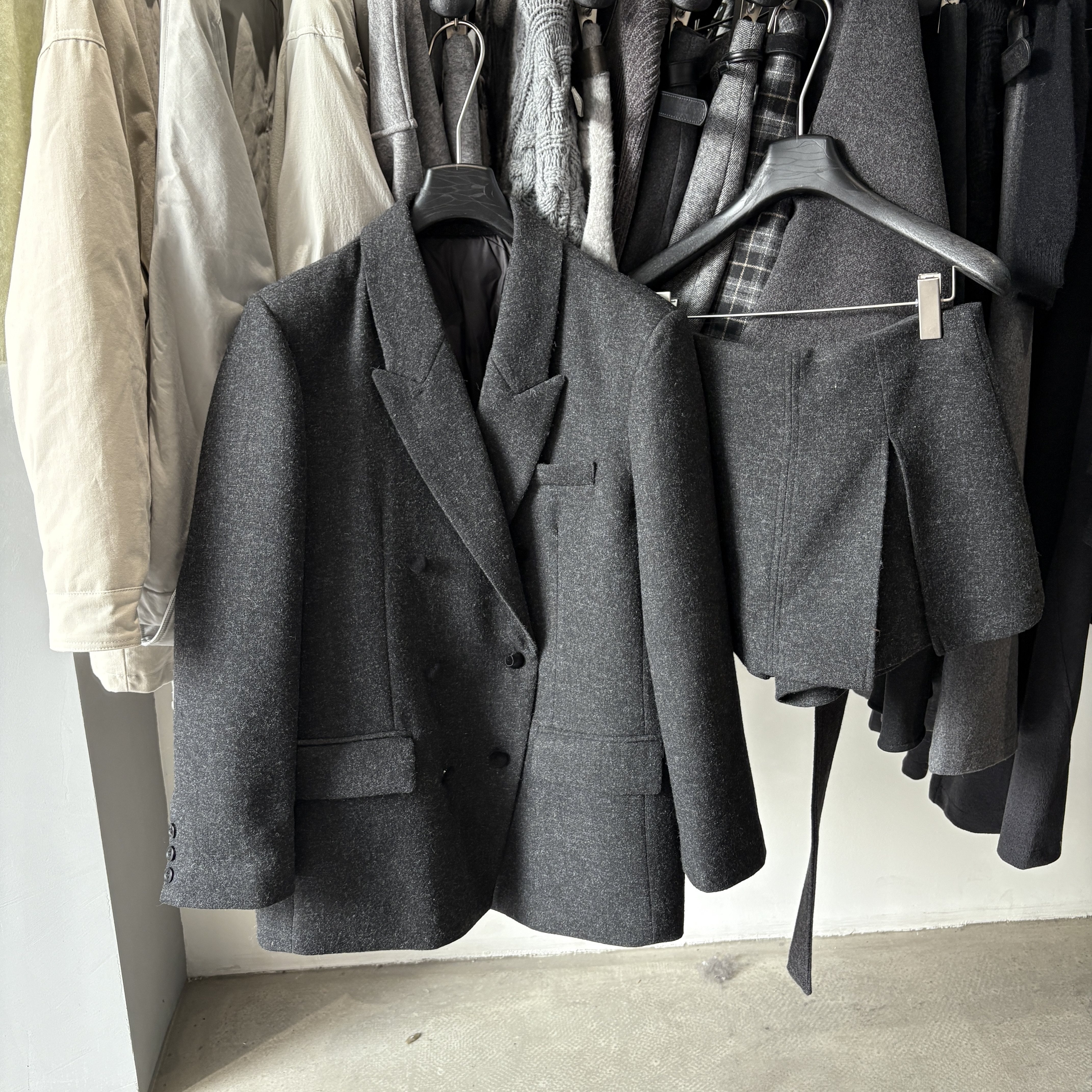 东大门冬季加羽绒A字裙西装套装