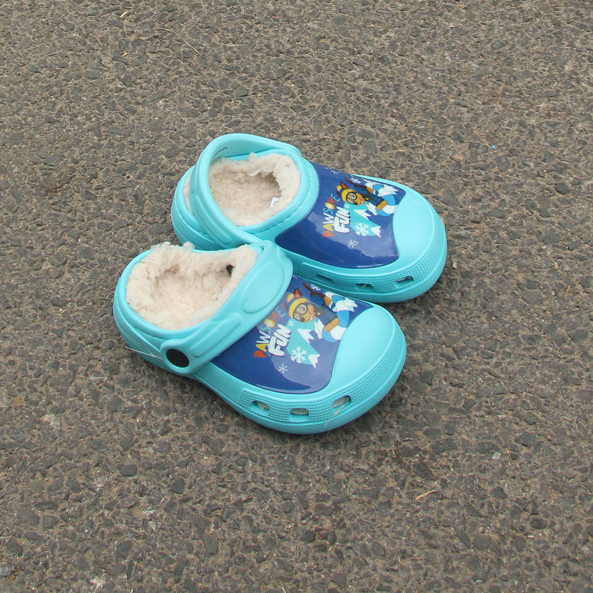 12.14孤品男童卡通洞洞鞋加绒保暖外贸原单童鞋室内拖鞋包头鞋