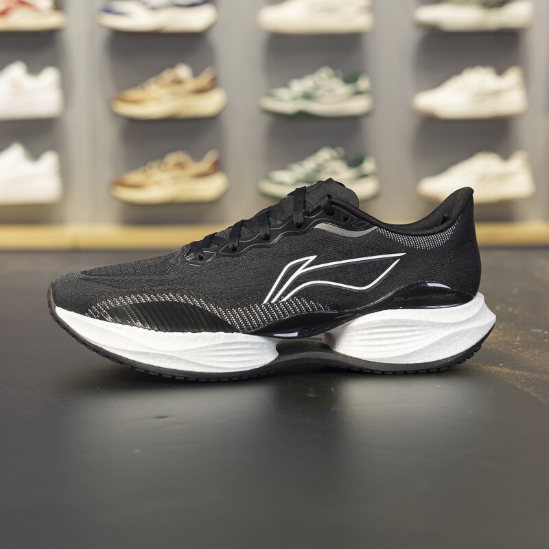 李宁超轻22跑步鞋2025春季新款男子透气耐磨轻质缓震跑鞋ARBV001