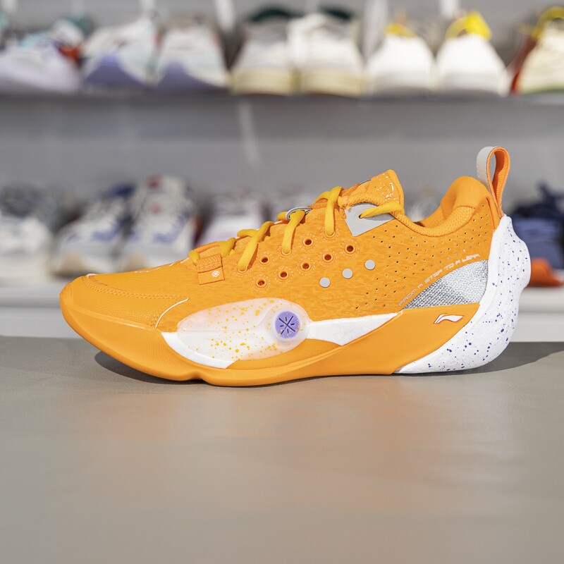 李宁韦德全城13 篮球鞋2025新款男子缓震回弹专业比赛鞋ABAV001