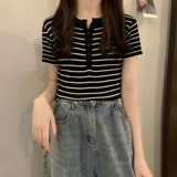 Летний тонкий трикотажный свитер, короткая футболка, в корейском стиле, облегающий крой, V-образный вырез, короткий рукав, по фигуре